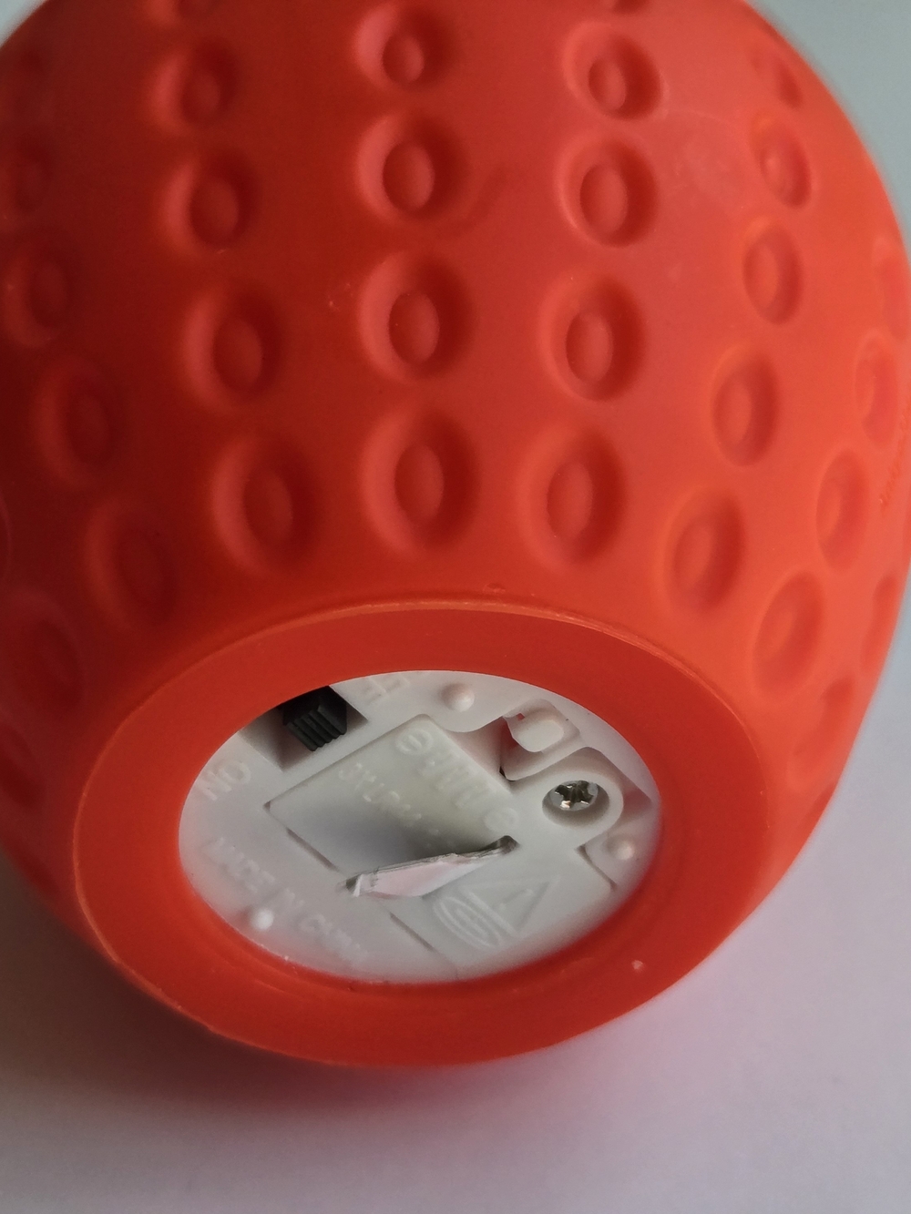 🌺 NWT Target Bullseye’s Playground Strawberry LED Night Light - Picture 3 of 5